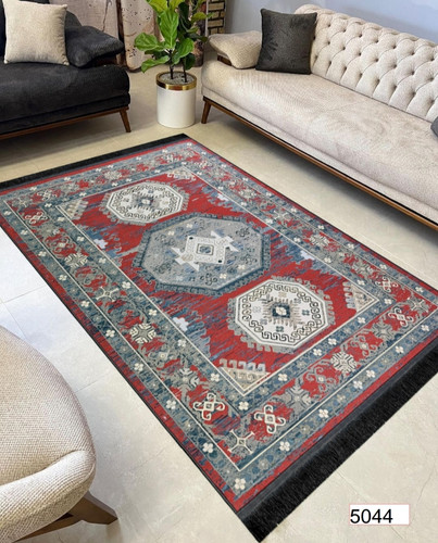 فرشینه اصفهان طرح قشقایی فرشینه آفتاب کد5044مخمل شانل استپدار